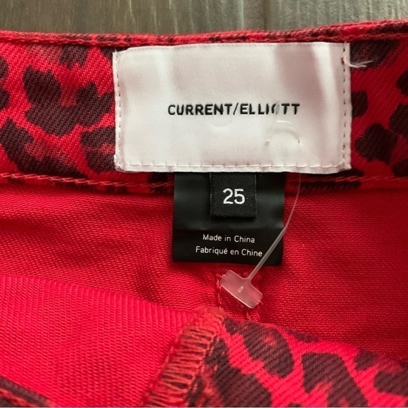 Current Elliot The 5-Pocket Mini Skirt in Warped Species Red Leopard Print Sz 25 - Picture 7 of 8